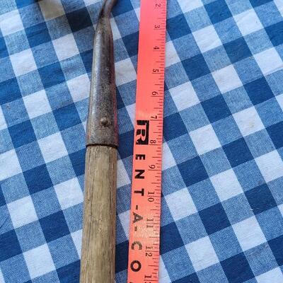 Lot 324: Antique Hand  Spade