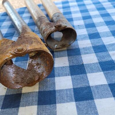 Lot 326: Gardening Tools