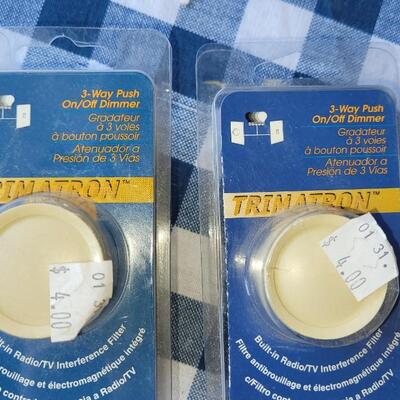 Lot 333: Light Dimmer/Switch