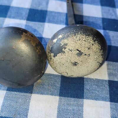 Lot 335: Vintage Doorknobs 