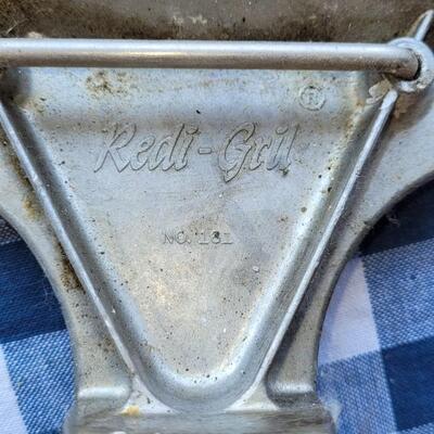 Lot 338: Redi Gril Heavy Duty Scraper