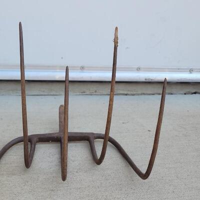 Lot 346: Old Farm Rake