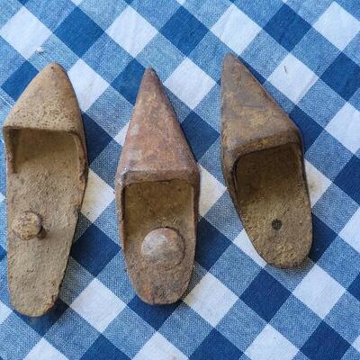 Lot 347: Antique Hardware