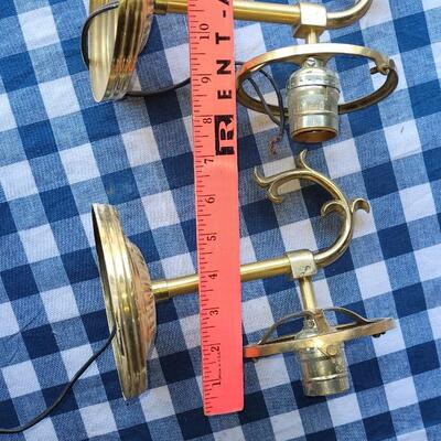 Lot 349: (2) Brass Wall Lamps