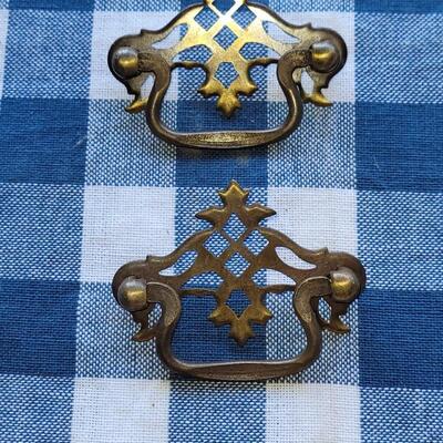 Lot 364: Vintage Brass Drawer Pulls
