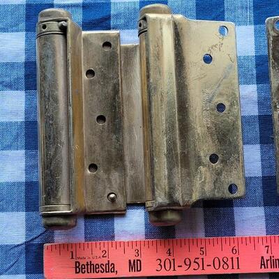 Lot 365: Heavy Duty Brass Hinges