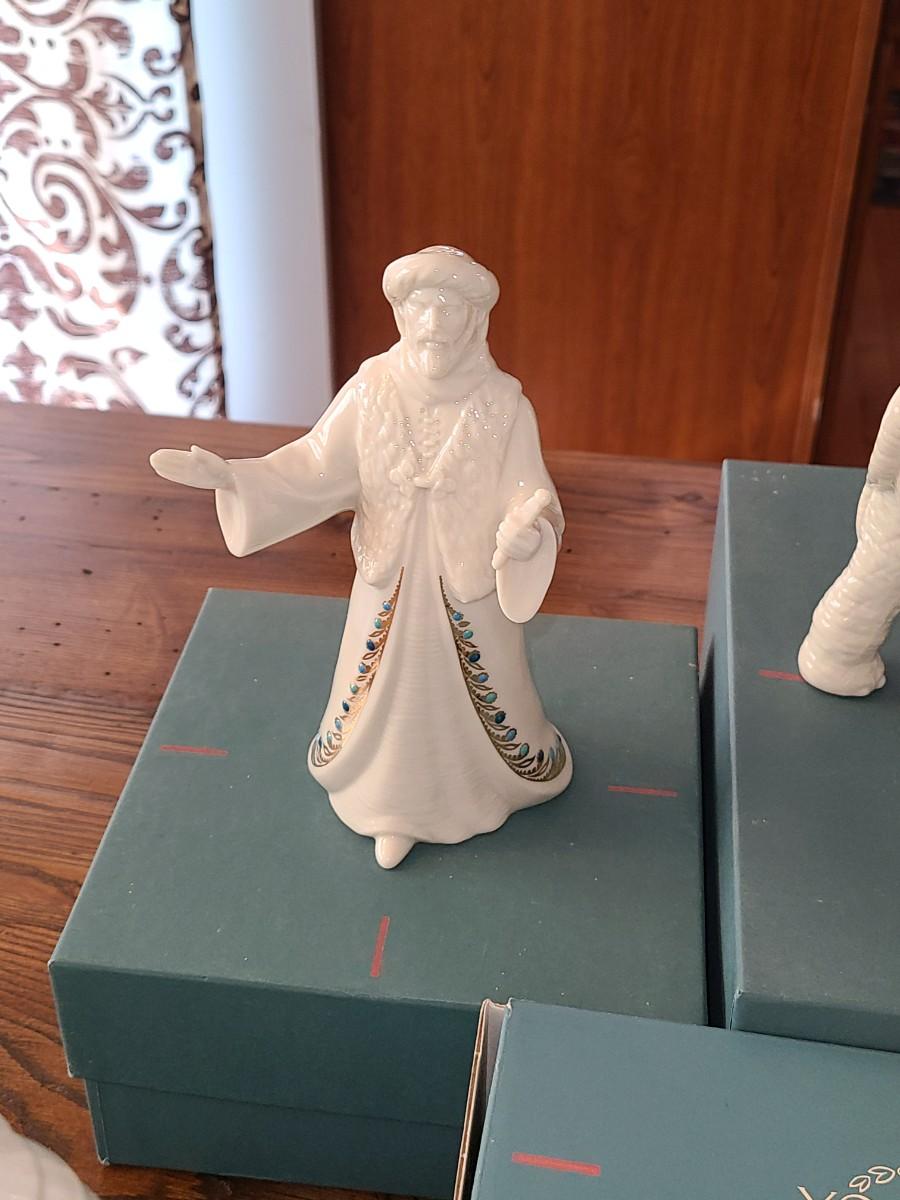 Lot 500 Vintage Lenox Jeweled Nativity Piece Set