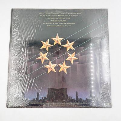 ELECTRIC LIGHT ORCHESTRA â€œA NEW WORLD RECORDâ€ VINYL RECORD