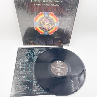 ELECTRIC LIGHT ORCHESTRA â€œA NEW WORLD RECORDâ€ VINYL RECORD