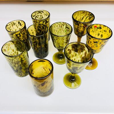 LOT 35  GROUP OF BLOWN GLASS STEMWARE SPECKLED  PATTERN