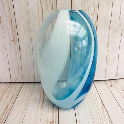 LOT 44  CLEAR BLUE & OPAQUE WHITE SWIRLS IN CLEAR ART GLASS VASE CRATE & BARREL