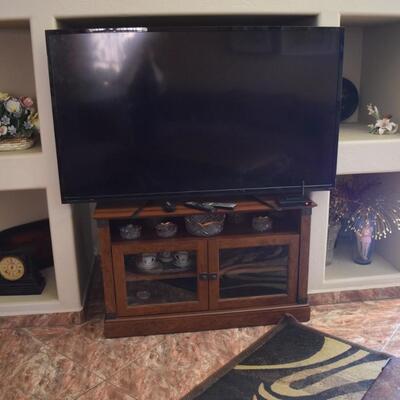 Wood Cabinet TV Stand
