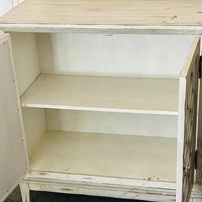 LOT 53  HOME MERIDIAN WHITE MIRROR FRONT 2 DOOR CABINET SHABBY CHIC 