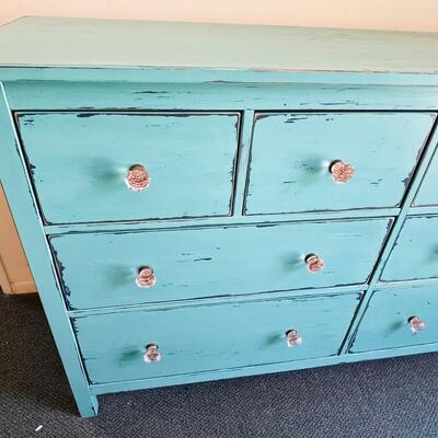 LOT 55  BLUE PAINTED DISTRESSED FINISH CONSOLE DRESSER 8 DRAWERS GLASS KNOBS