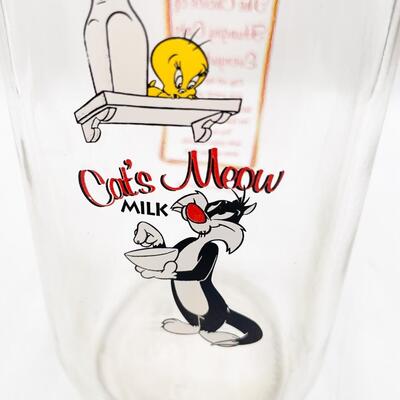 â€œCATâ€™S MEOW MILKâ€ SYLVESTER AND TWEETY BIRD GLASS MILK JUG