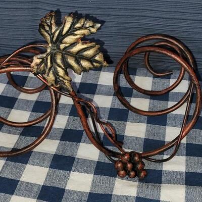 Lot 8: Metal Twirls with Grapes and Leaves Deco
