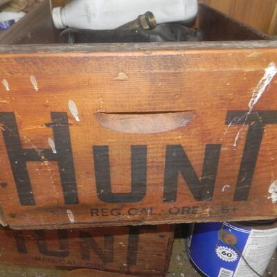 VINTAGE WOODEN CRATES