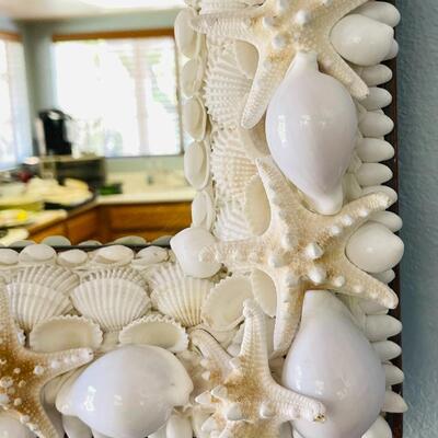 LOT 60 ST   DESIGNER SEA SHELL/STARFISH WALL MIRROR BEACH DECOR