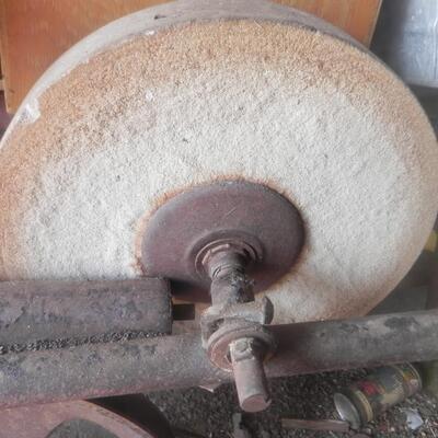 ANTIQUE GRINDER