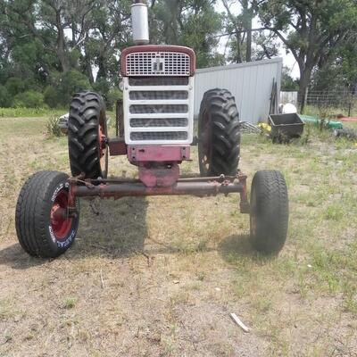 INTERNATIONAL TRACTOR