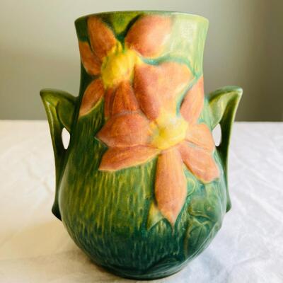 LOT 65 ST  ROSEVILLE POTTERY GREEN TWO HANDLED VASE PINK CLEMATIS 
