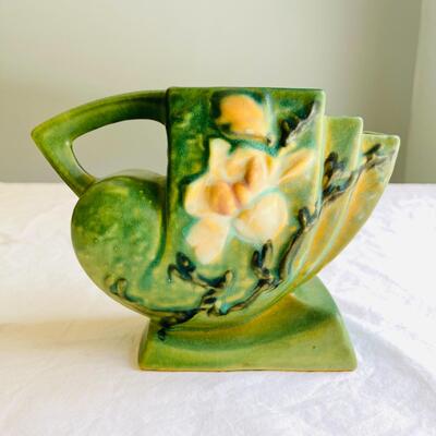 LOT 66 ST  ROSEVILLE POTTERY ART DECO GREEN FLOWER ARRANGERS VASE MAGNOLIA 