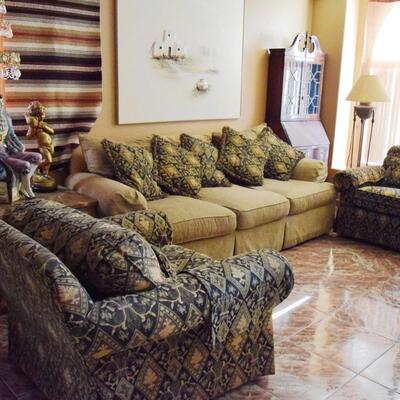 Large Comfortable Clean Sofa With 2 Arm Chairs NICE 3.5K Original Cost