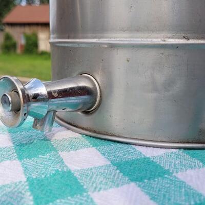 Lot 25: Vintage Carrollton Mfg. Co. Water Cooler Dispenser