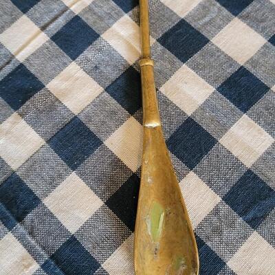 Lot 32: Brass Back Scratcher and Shoe Horn