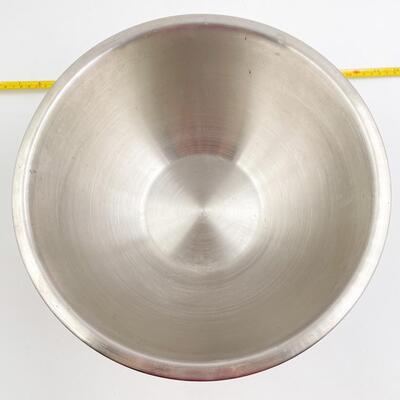 WAZIR CHAND & CO 13â€ STAINLESS STEEL MIXING BOWL