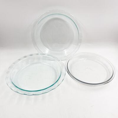 PYREX 9â€ & 9.5â€ GLASS PIE PLATES