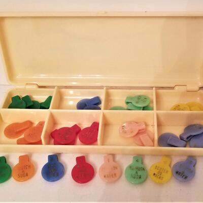 Lot #89  Vintage Barware Drink Identifier in original case