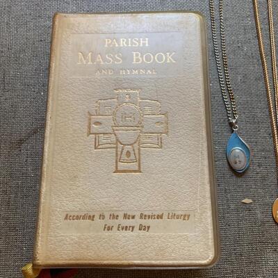 Lot 20 - Crucifixes, Rosary Beads and Prayer Books
