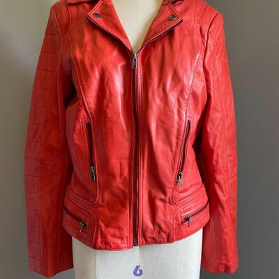 LOT 138  BIGHT CORAL LEATHER MOTO JACKET BY CIGNO NERO MADE IN INDIA SIZE 42 