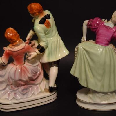 Pair of Vintage Figurines 6.5" Tall