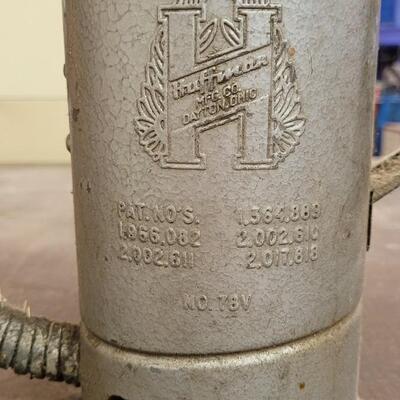 Lot 133: Vintage HUFFMAN Metal Spout Can 