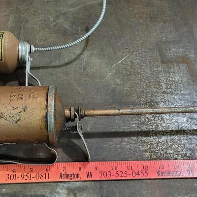 Lot 137: (2) Vintage Oil Cans by Golden Rod