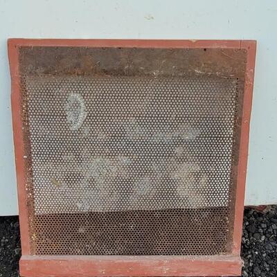 Lot 142: Vintage Farmhouse Red Screen 