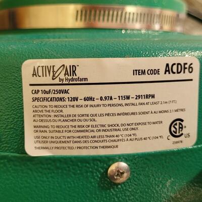 Lot 162: HYDRO FARM Exhaust Fan w/ Power Strip and Duct 