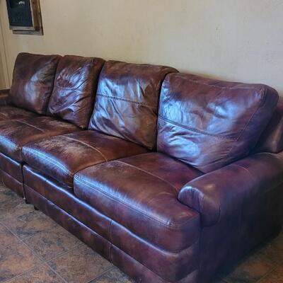Lot 163: La-z-Boy 10ft. Long (2 Pieces) Leather Brown Couch