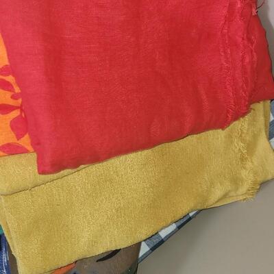 Lot 167: Fabric Lot C