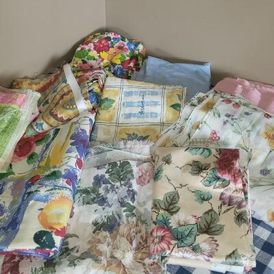 Lot 169: Fabric Lot E