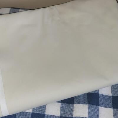 Lot 171: Fabric Lot G