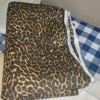 Lot 171: Fabric Lot G