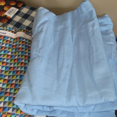 Lot 176: Fabric Lot K