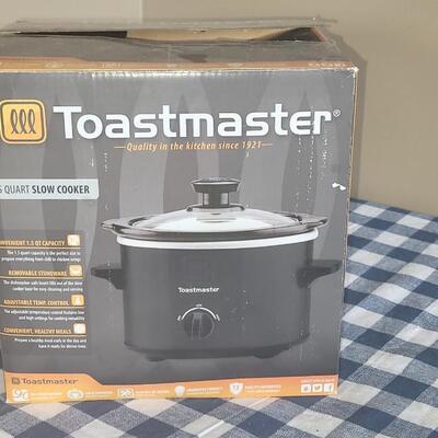 Lot 187: Toastmaster 1.5 Quart Slow Cooker