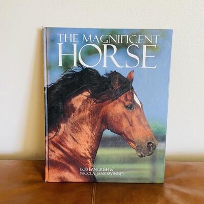 LOT 147 COFFEE TABLE BOOK THE MAGNIFICENT HORSE by Bob Langrish & Nicola Jane Swinney