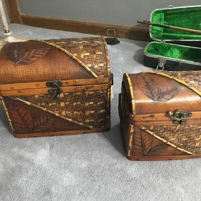 CHATEAU EDGEWATER 2PC  SET