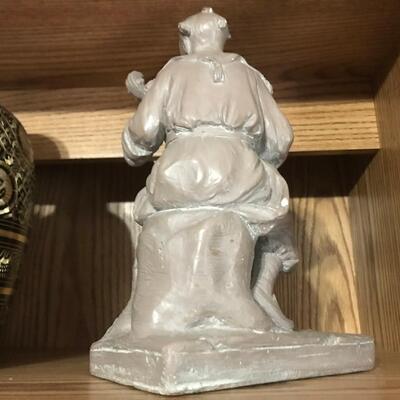 MAN & VIOLIN FIGURINE