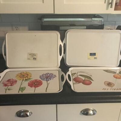 VILLEROY & BOCH MELLAMINE  FLORAL & FRUIT SERVING TRAYS